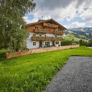 Sportpension Enzian Pensionat Saalbach-Hinterglemm
