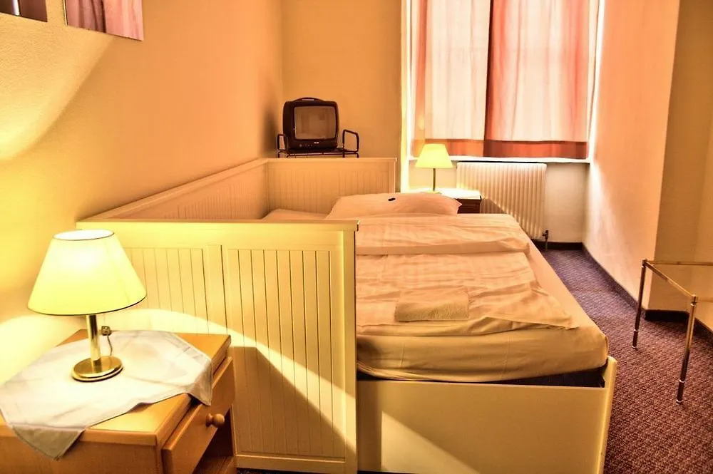 Hotel Very Central Apartments, 5 Min To City Center, No Reception Vienna