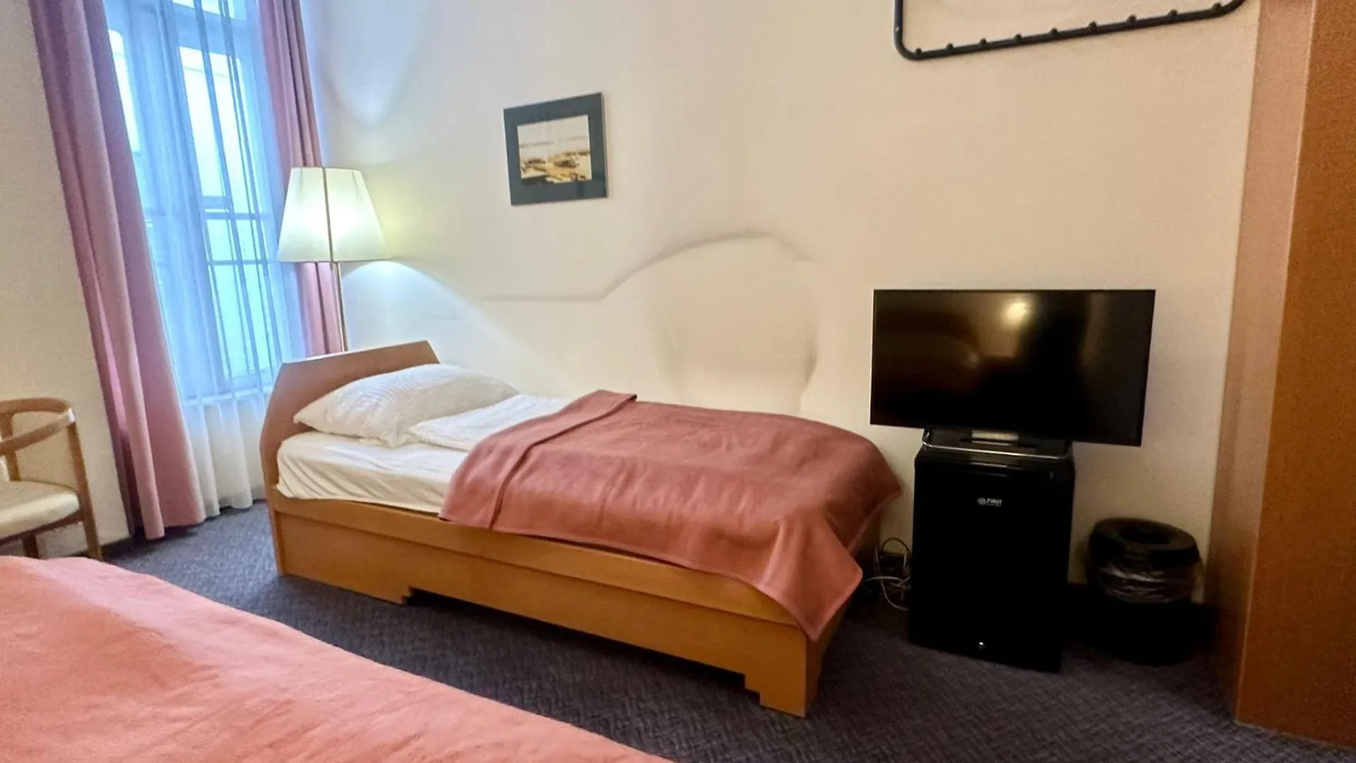 מלון וינה Very Central Apartments, 5 Min To City Center, No Reception