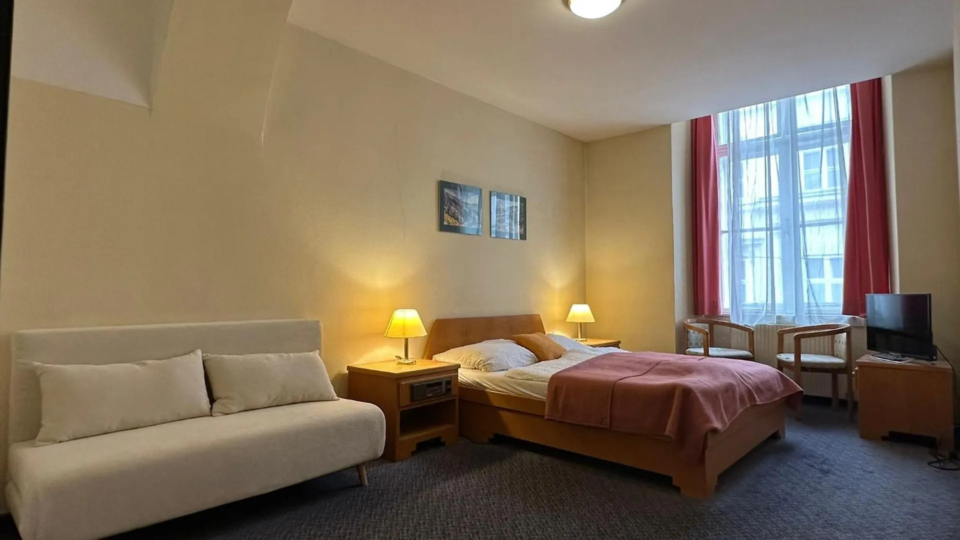 Very Central Apartments, 5 Min To City Center, No Reception Vienna