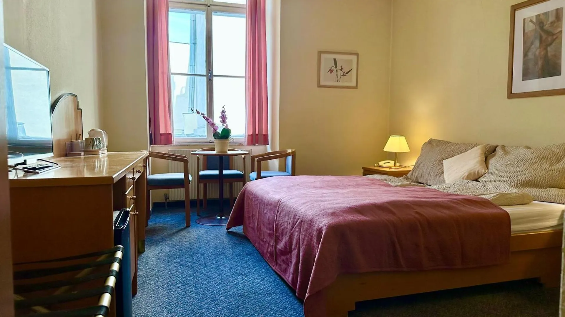 Very Central Apartments, 5 Min To City Center, No Reception Vienna Hotel