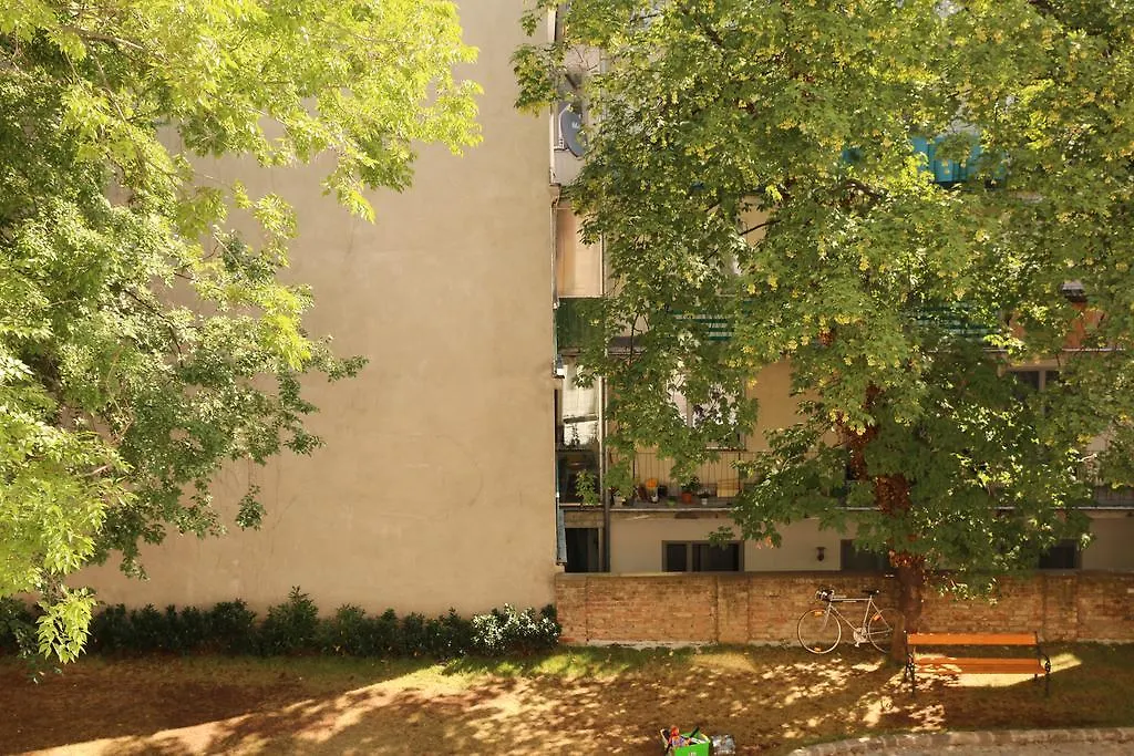 Hotel Very Central Apartments, 5 Min To City Center, No Reception Vienna