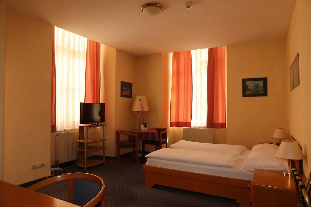 Very Central Apartments, 5 Min To City Center, No Reception Vienna