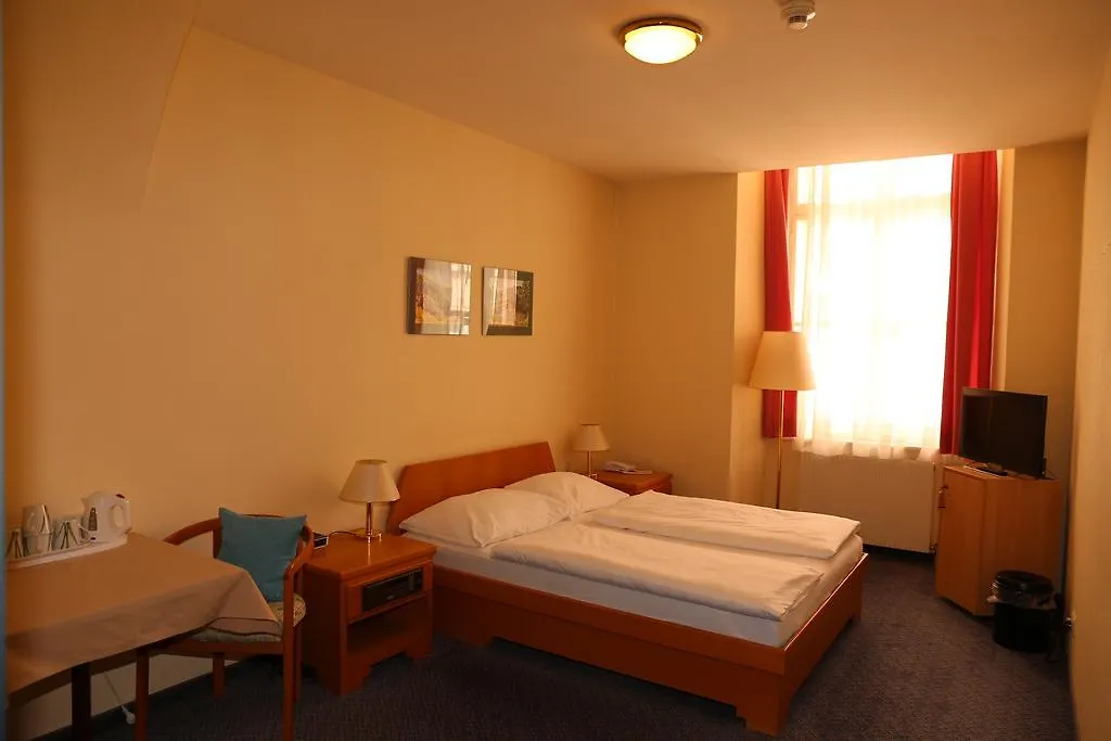 Very Central Apartments, 5 Min To City Center, No Reception Vienna