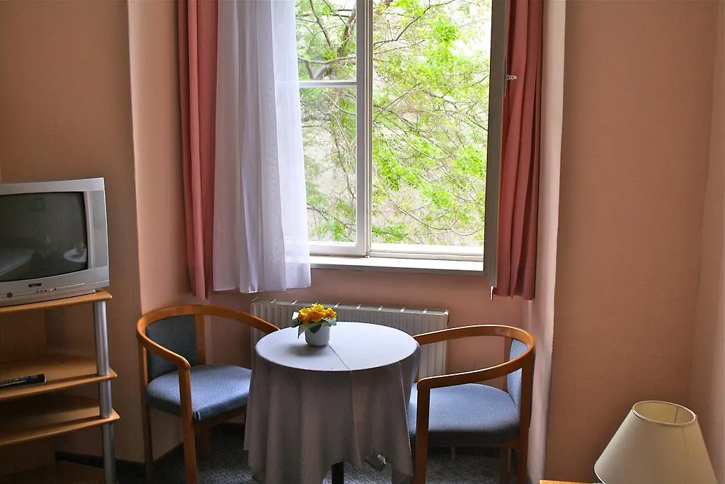 *** Hotel Very Central Apartments, 5 Min To City Center, No Reception Vienna Austria