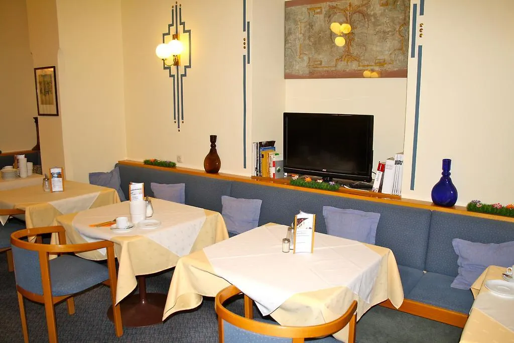 Very Central Apartments, 5 Min To City Center, No Reception Vienna 3*,
